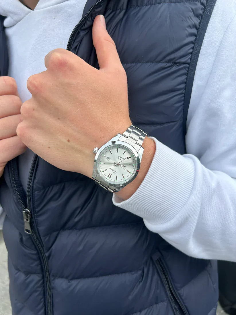 ChronoSteel – Montre Homme en Acier Inoxydable avec Affichage de la Date