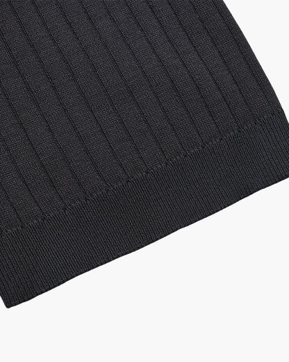 Polo en Maille Côtelée Premium — Texture Raffinée et Confort Naturel