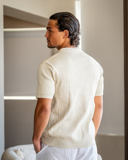 Polo en Maille Côtelée Premium — Texture Raffinée et Confort Naturel